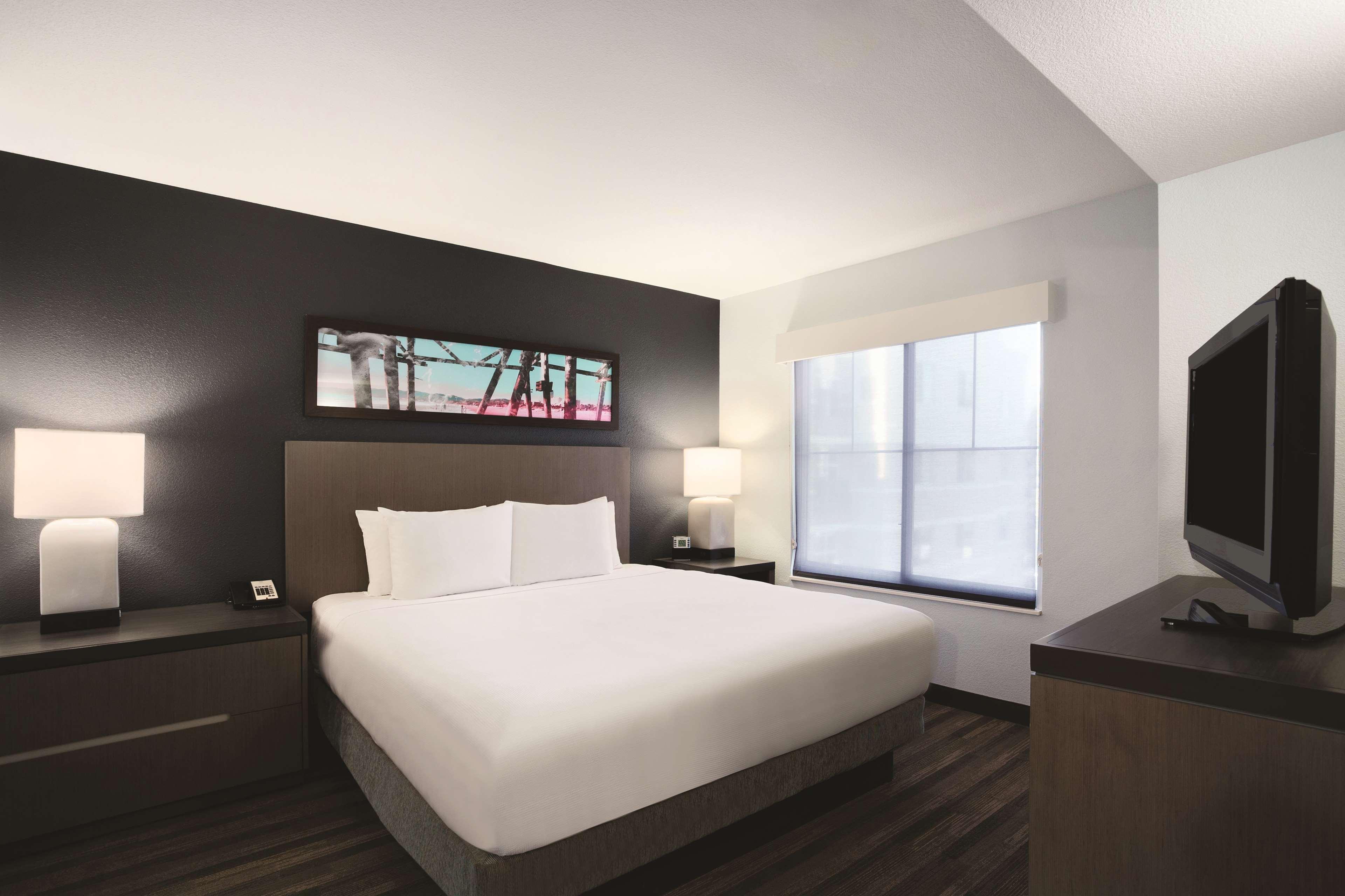 Hyatt House Pleasant Hill Hotel Ngoại thất bức ảnh